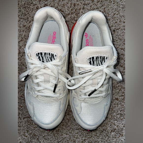 Adidas Falcon Trainer Women’s/Youth size 6 - Picture 8 of 12